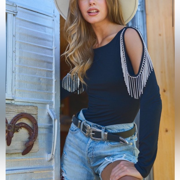 WESTERN COLD SHOULDER RHINESTONE FRINGE BODYSUIT BOUTIQUE - Picture 6 of 6